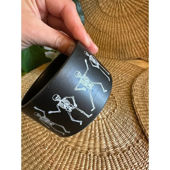 Halloween Place & Time Baking skeleton dish - Picture 4 of 7